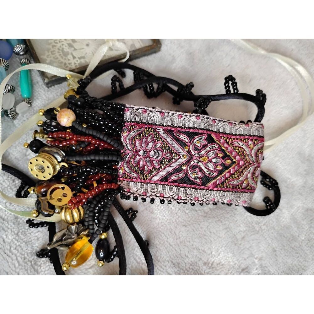 Random Handmade Jewelry Bundle - Picture 5 of 7